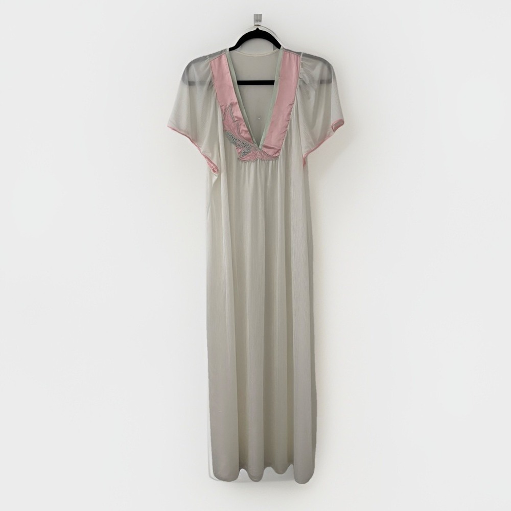Vtg 70s Cottagecore Nightgown White with Pink Embroidery Lingerie Maxi Dress